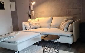 Main Apartment Sw 1